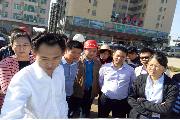 亚洲精品V天堂中文字幕