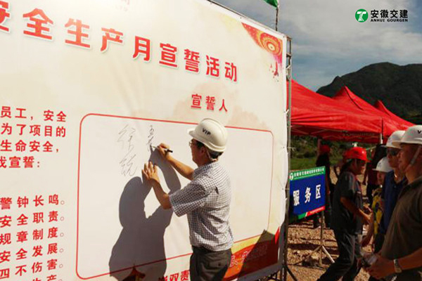 亚洲精品V天堂中文字幕