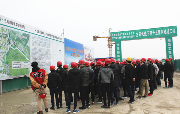 亚洲精品V天堂中文字幕