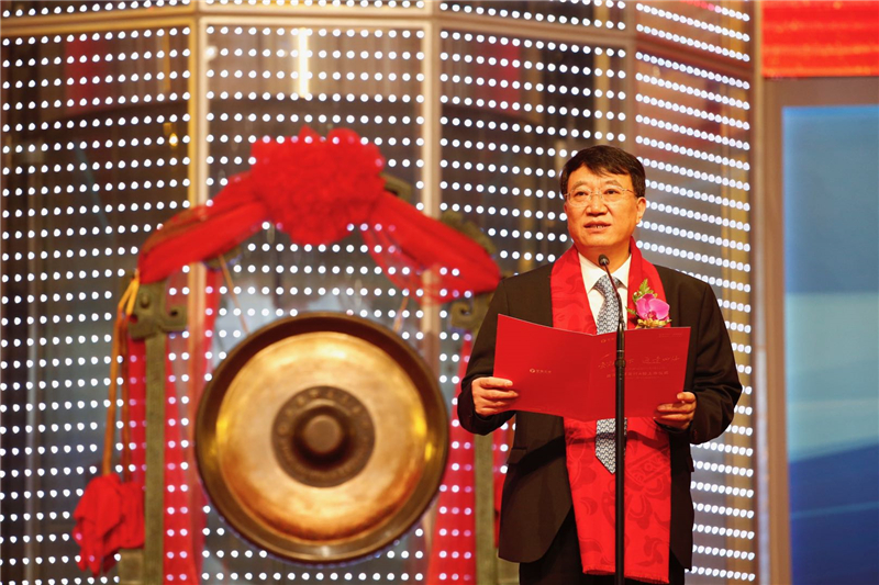 亚洲精品V天堂中文字幕