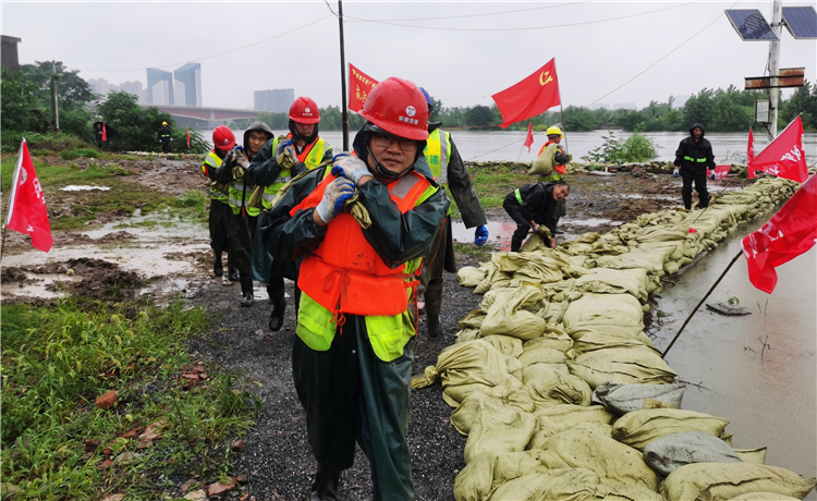 亚洲精品V天堂中文字幕