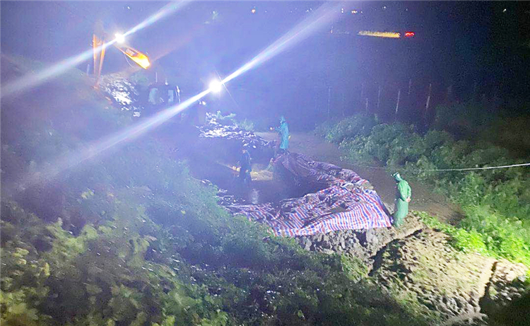 亚洲精品V天堂中文字幕