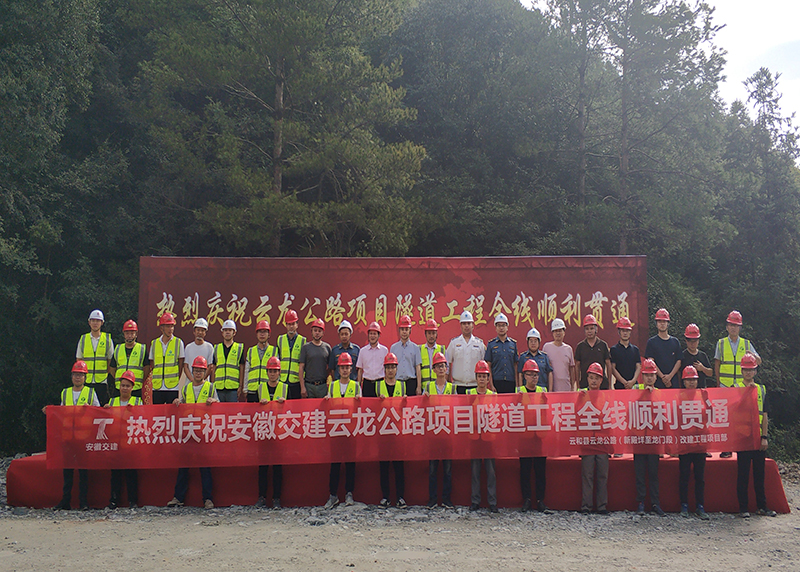 亚洲精品V天堂中文字幕