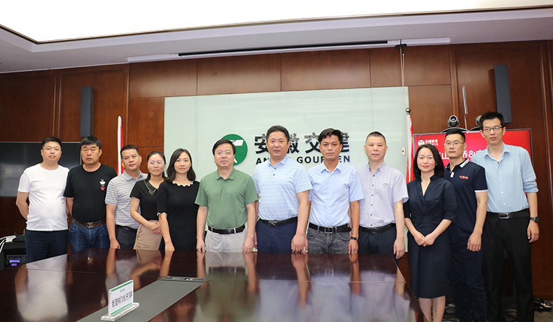 亚洲精品V天堂中文字幕