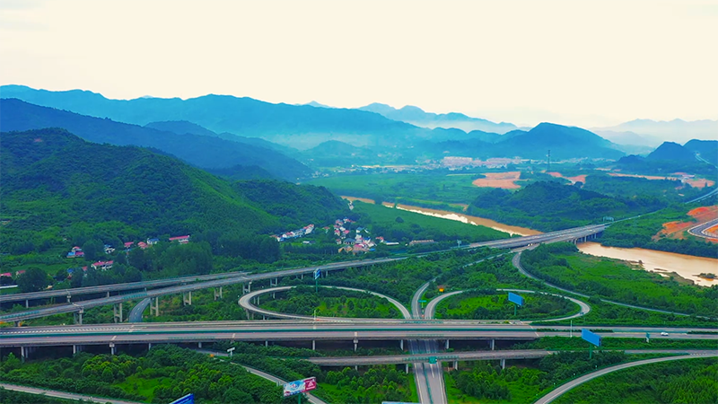 亚洲精品V天堂中文字幕