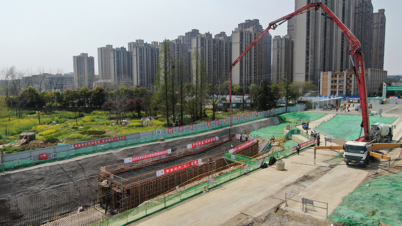 亚洲精品V天堂中文字幕