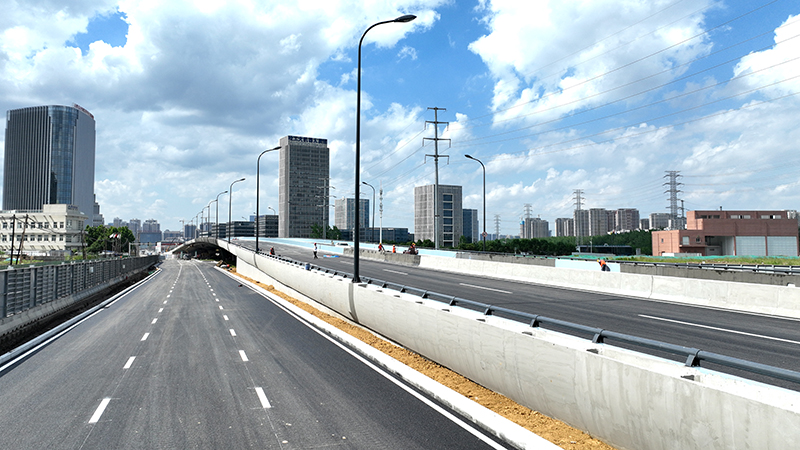 亚洲精品V天堂中文字幕