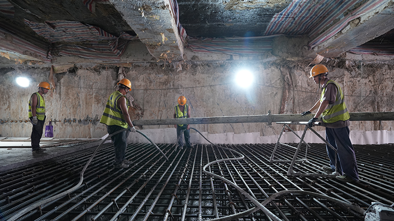 亚洲精品V天堂中文字幕