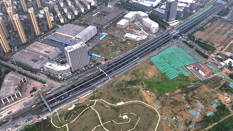 亚洲精品V天堂中文字幕