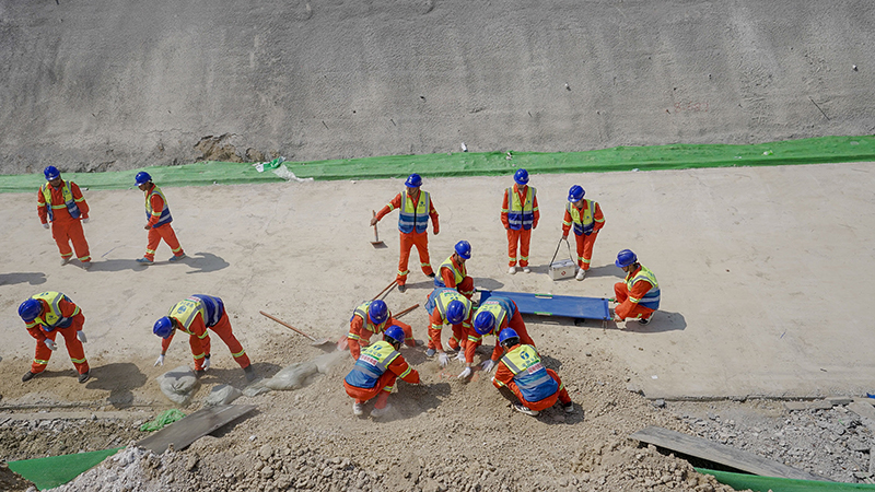 亚洲精品V天堂中文字幕