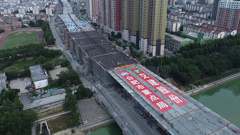 亚洲精品V天堂中文字幕