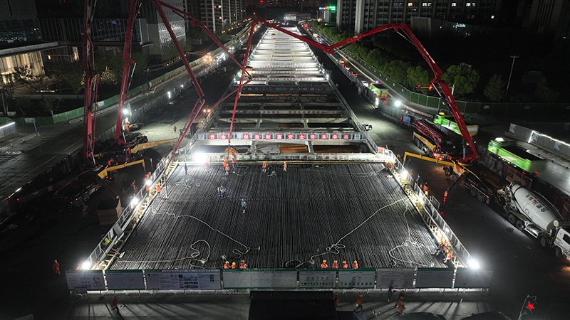 亚洲精品V天堂中文字幕