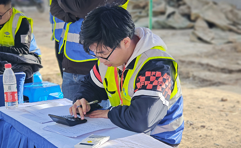 亚洲精品V天堂中文字幕