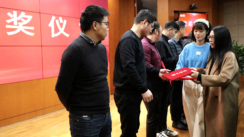 亚洲精品V天堂中文字幕