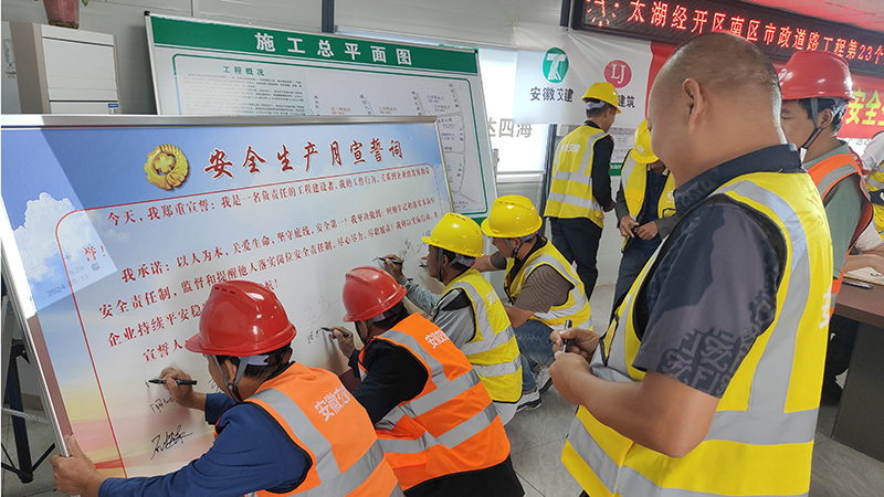 亚洲精品V天堂中文字幕